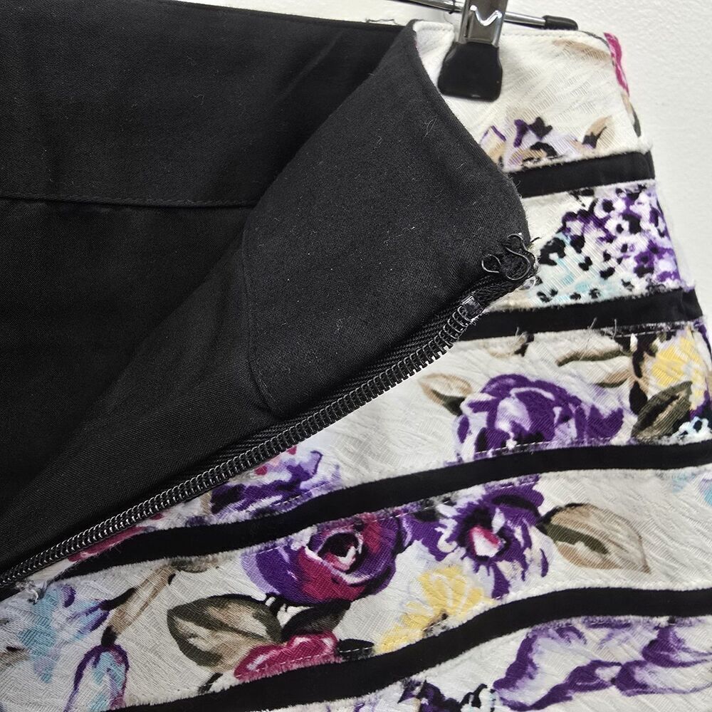 White House Black Market Sz 2 Wht Floral Print Striped Pencil Skirt Raw Edge A5 - Picture 9 of 10